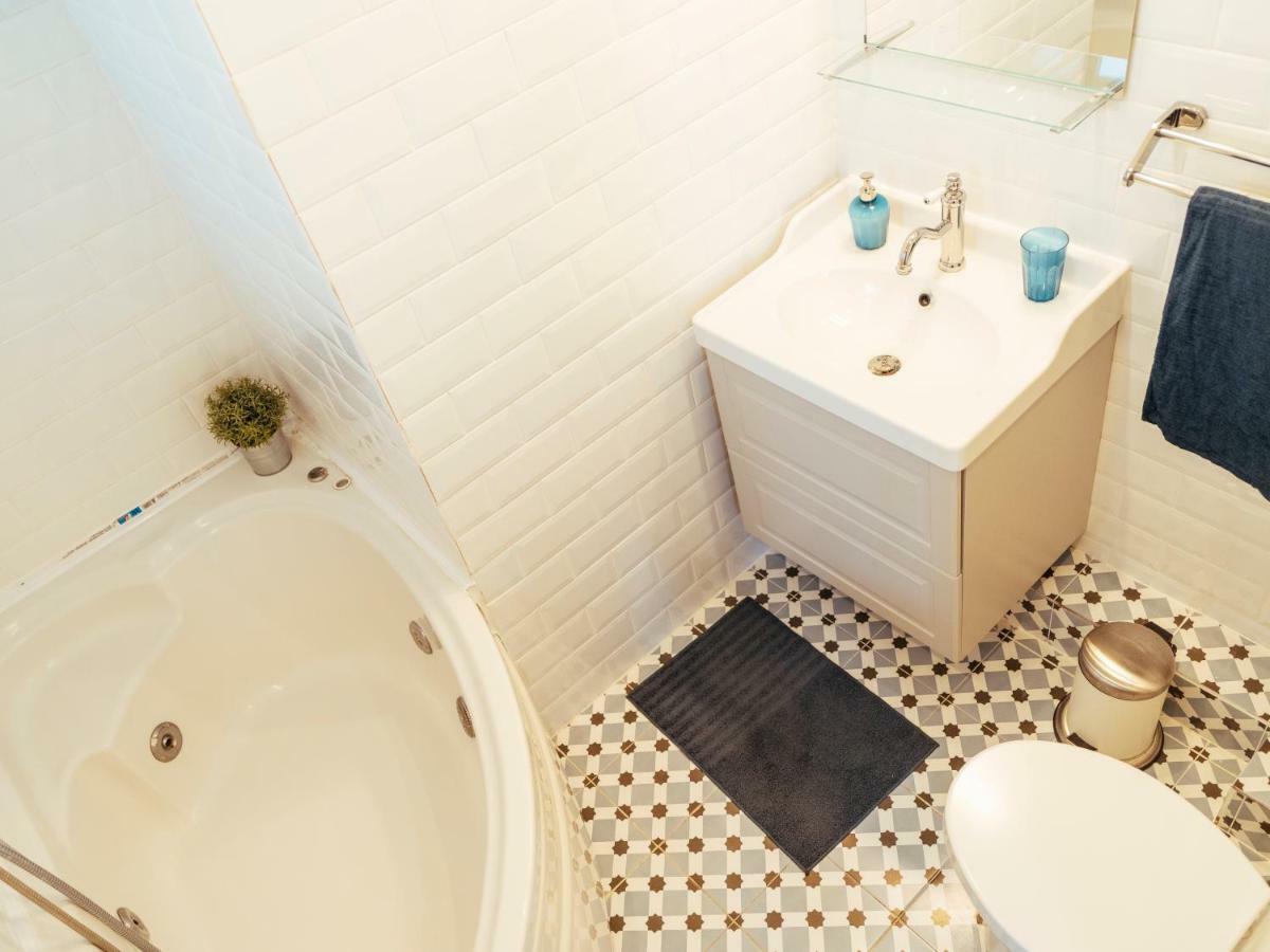 Parkview Apartment - Spectacular View & 2 Bedrooms Bucharest Luaran gambar