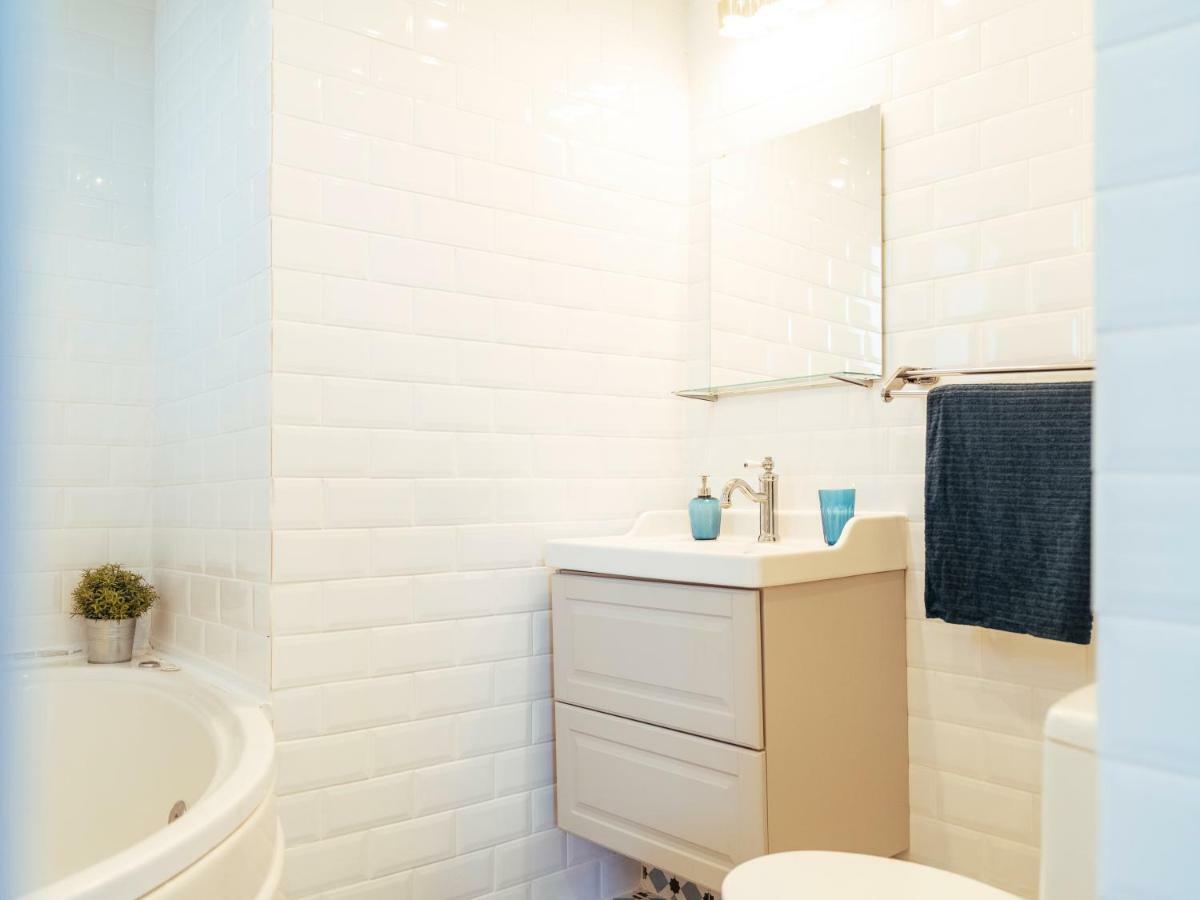 Parkview Apartment - Spectacular View & 2 Bedrooms Bucharest Luaran gambar
